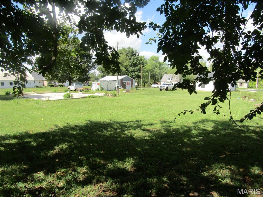 426 East South Street Mountain Grove, MO 65711 - Photo 9 of 12