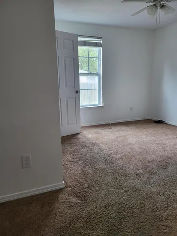 $220,000 | 5668 Charter Circle, Gulf Breeze, FL 32563