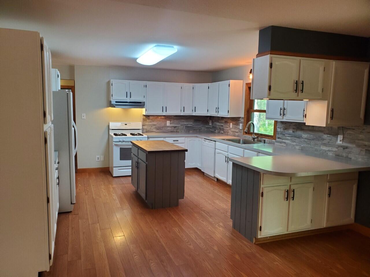 2584 Simonelli Road Muskegon, MI 49445 - Photo 15 of 31 thumbnail_20210804_151924