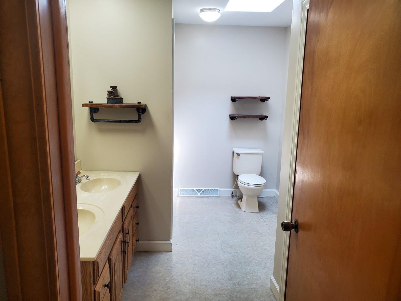 2584 Simonelli Road Muskegon, MI 49445 - Photo 25 of 31 Simonelli Bath