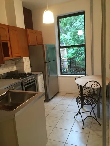 $2,200 | 518 Bainbridge Street, Unit 1B | Bedford-Stuyvesant