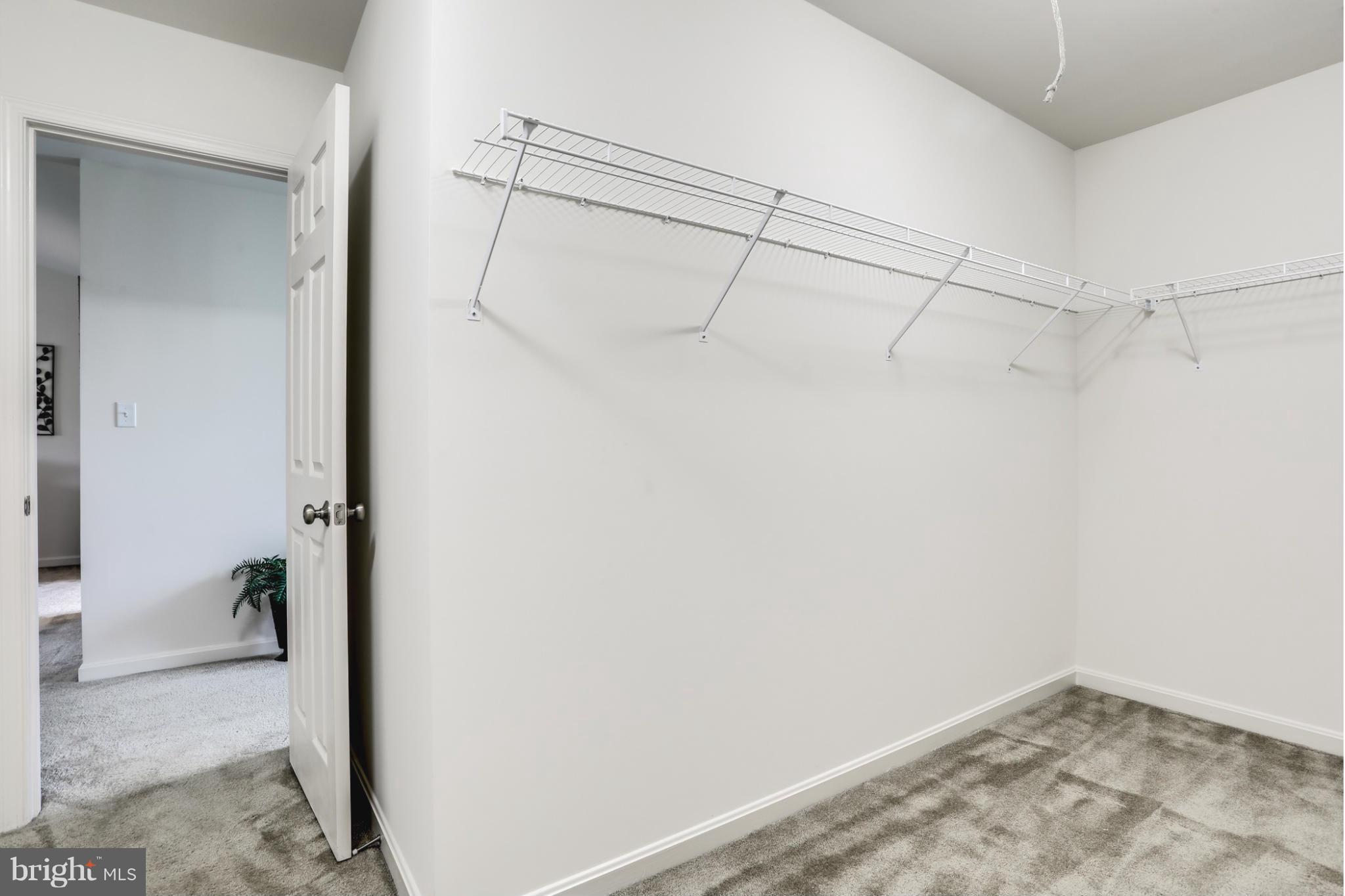 6086 Old Washington Road Elkridge, MD 21075 - Photo 17 of 22 Bedroom (Master)