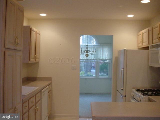 29 Gloucester Road Ocean Pines, MD 21811 - Photo 3 of 10 Gallery Image 3