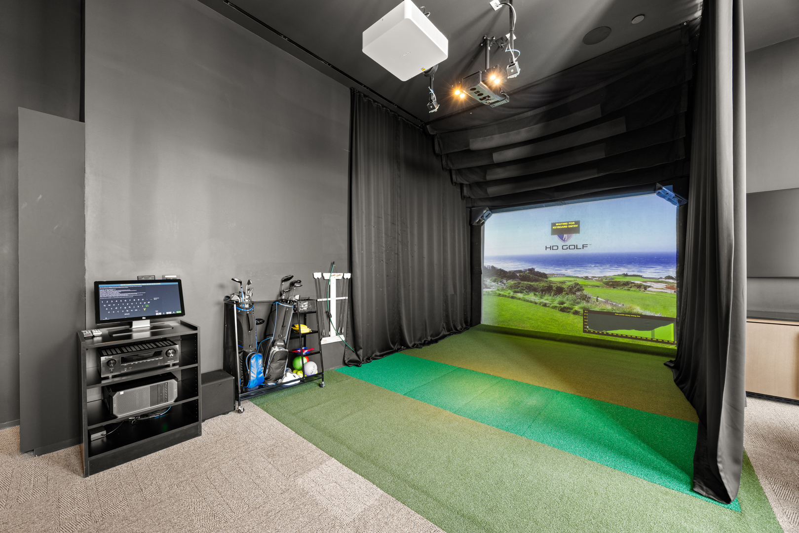 Undisclosed Address Chicago, IL 60607 - Photo 37 of 44 a view of a room with gym equipment