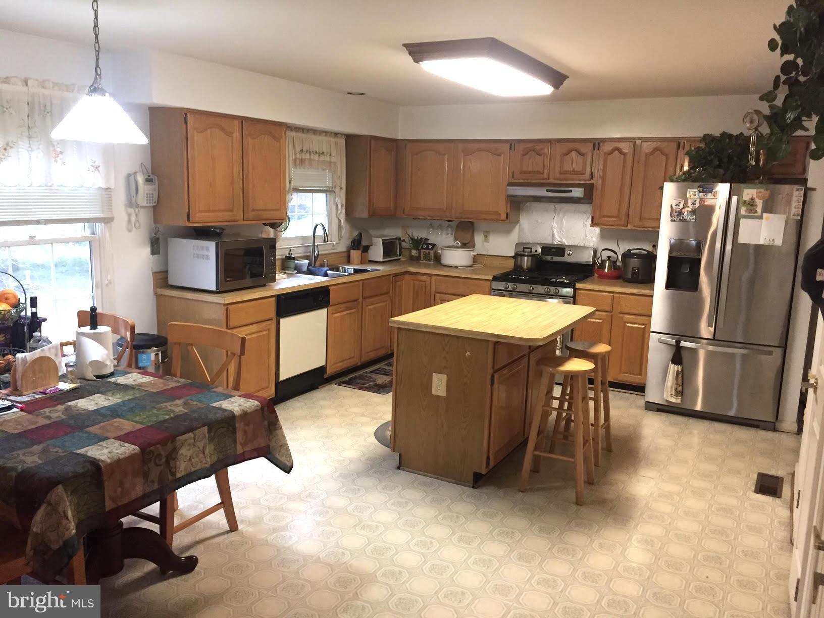 9604 Bald Hill Road Bowie, MD 20721 - Photo 8 of 27 Kitchen