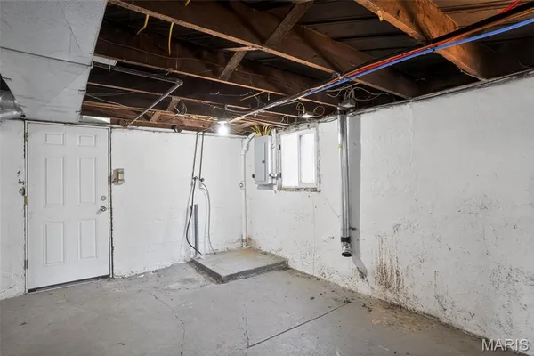 $144,900 | 6815 Etzel Avenue, University City, MO 63130