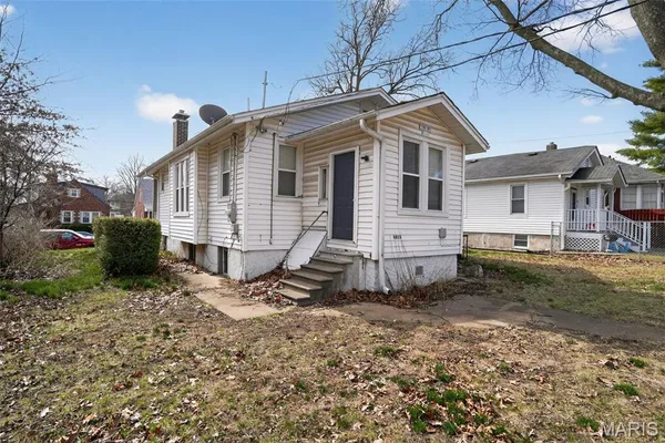 $144,900 | 6815 Etzel Avenue, University City, MO 63130