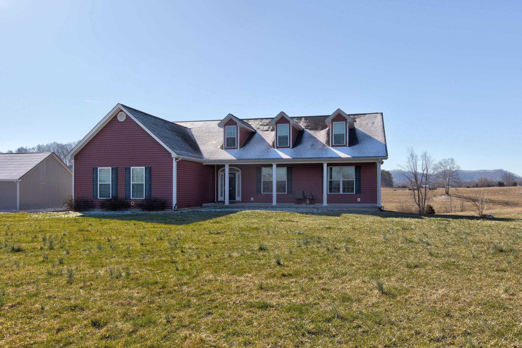305 Welch Road Jeffersonville, KY 40337 - Photo 4 of 31 PWM29671_2_3