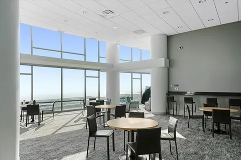 $495,000 | 100 East 14th Street, Unit 1204, Chicago, IL 60605