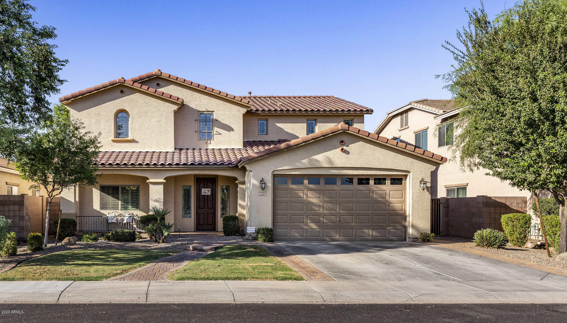 2728 East Ficus Way Gilbert, AZ 85298 - Photo 6 of 41 002-2728 E Ficus001