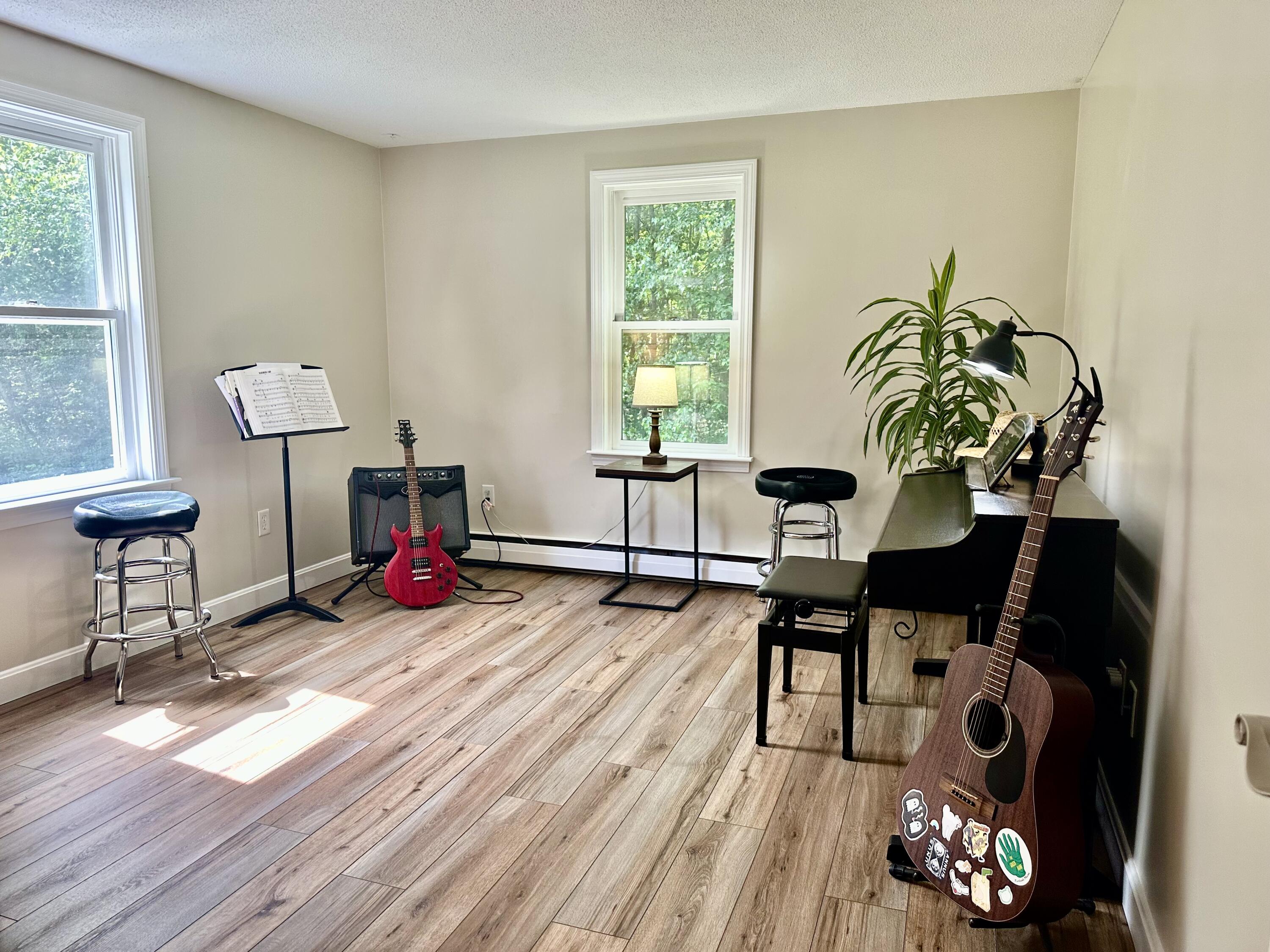 33 Jellerson Road Sanford, ME 04073 - Photo 6 of 28 6 - First Floor Bedroom