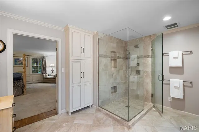 $1,200,000 | 29 A Chapel Hill Estates Drive, Town and Country, MO 63131