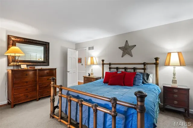 $1,200,000 | 29 A Chapel Hill Estates Drive, Town and Country, MO 63131