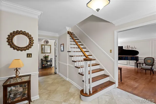 $1,200,000 | 29 A Chapel Hill Estates Drive, Town and Country, MO 63131