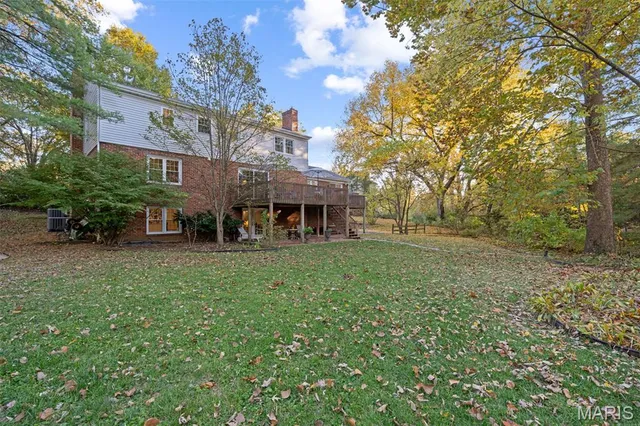 $1,200,000 | 29 A Chapel Hill Estates Drive, Town and Country, MO 63131