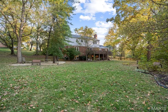 $1,200,000 | 29 A Chapel Hill Estates Drive, Town and Country, MO 63131