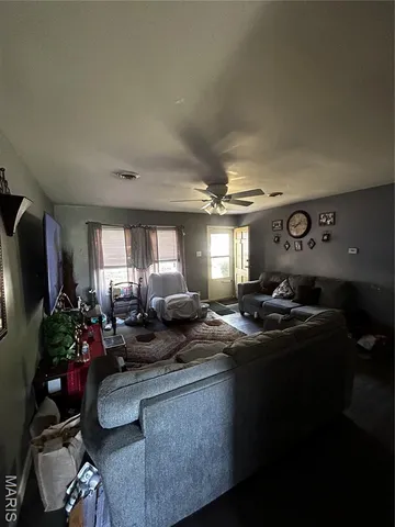 $57,500 | 817 St Matthew Drive, East St. Louis, IL 62206