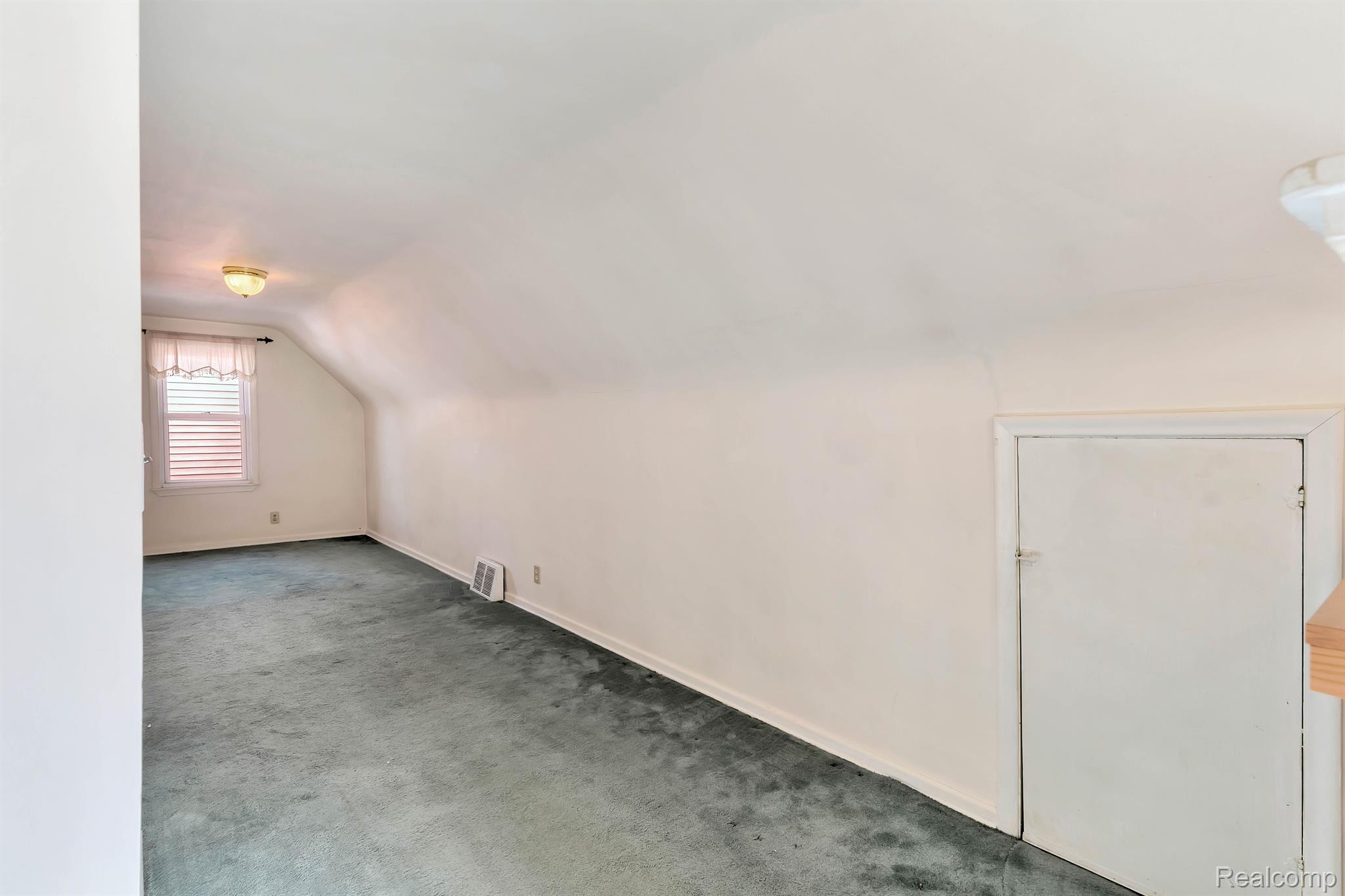 26616 Five Mile Road Redford, MI 48239 - Photo 16 of 27 Gallery Image 16