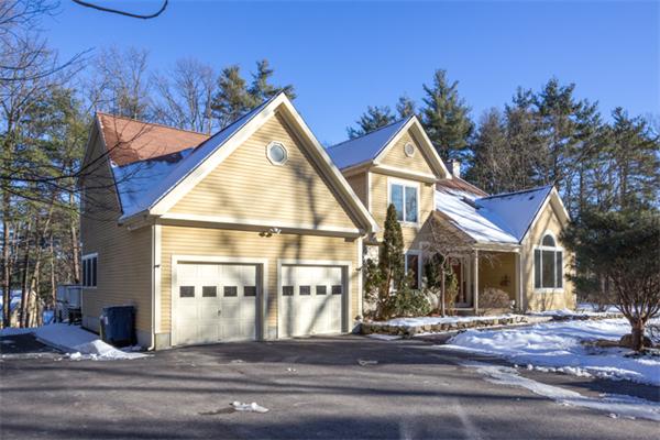755 Reservoir Road Lunenburg, MA 01462 - Photo 3 of 30