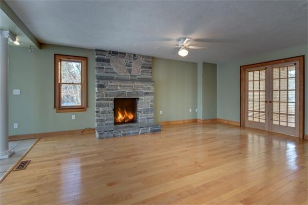 755 Reservoir Road Lunenburg, MA 01462 - Photo 9 of 30