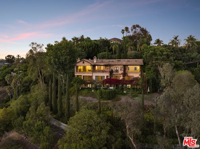 $48,985,000 | 1005 Bel Air Court, Los Angeles, CA 90077