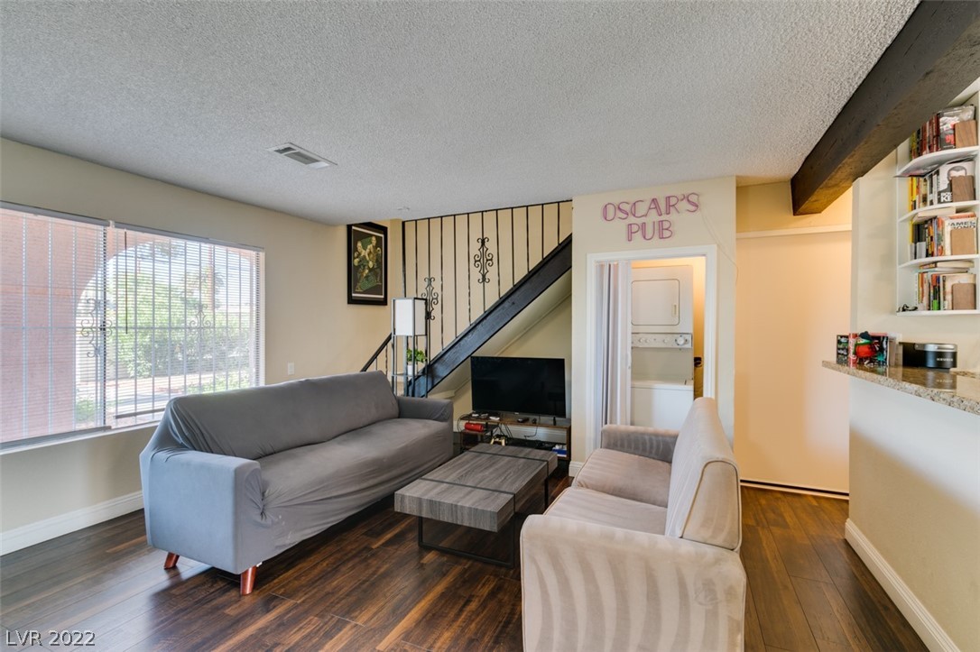 2208 East Desert Inn Road Las Vegas, NV 89169 - Photo 11 of 39