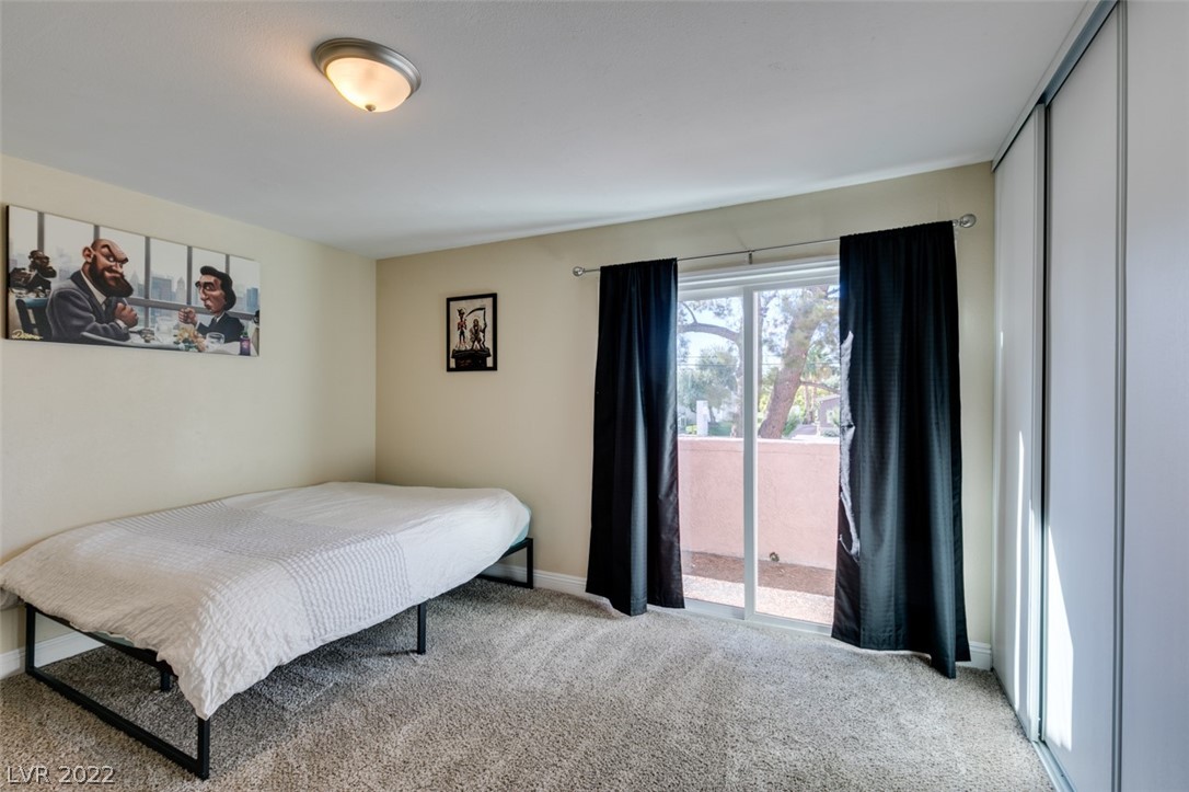 2208 East Desert Inn Road Las Vegas, NV 89169 - Photo 30 of 39