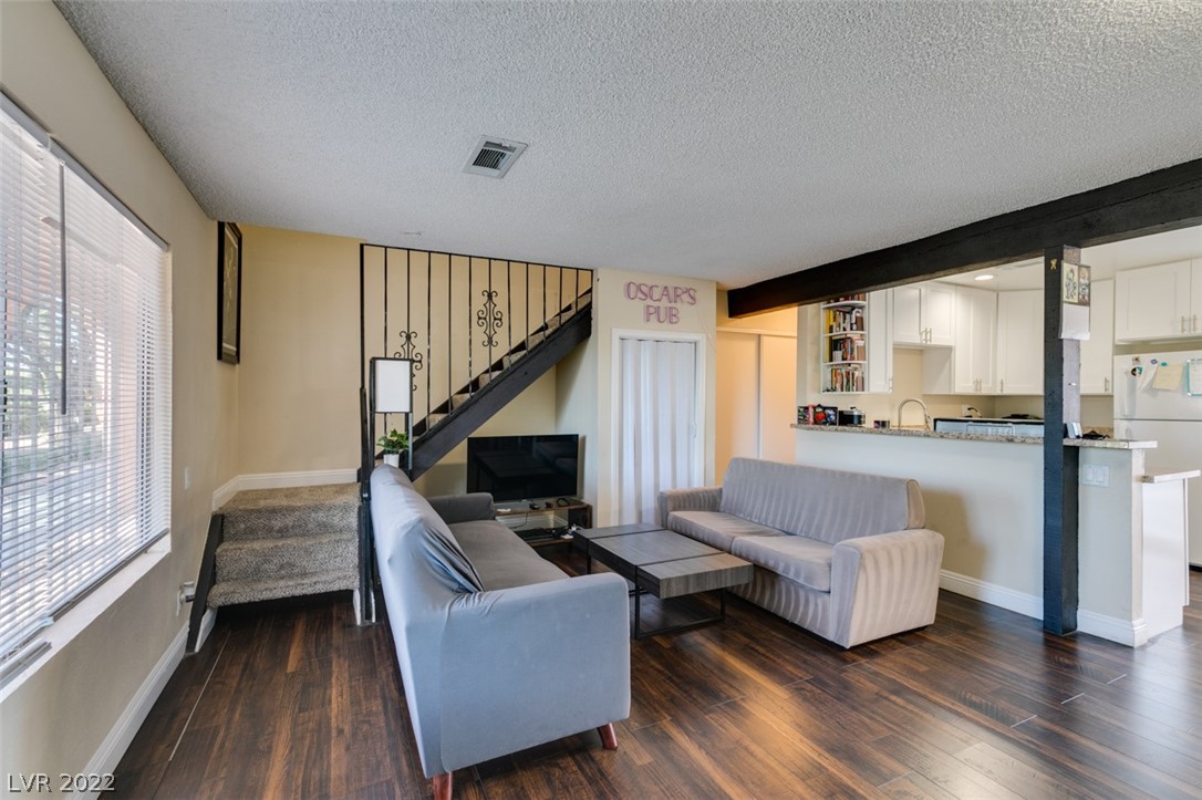 2208 East Desert Inn Road Las Vegas, NV 89169 - Photo 5 of 39