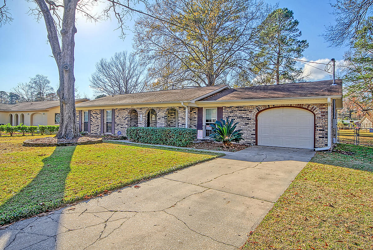 8217 Greenridge Road North Charleston, SC 29406 - Photo 2 of 31 CREM_8217 Greenridge_001