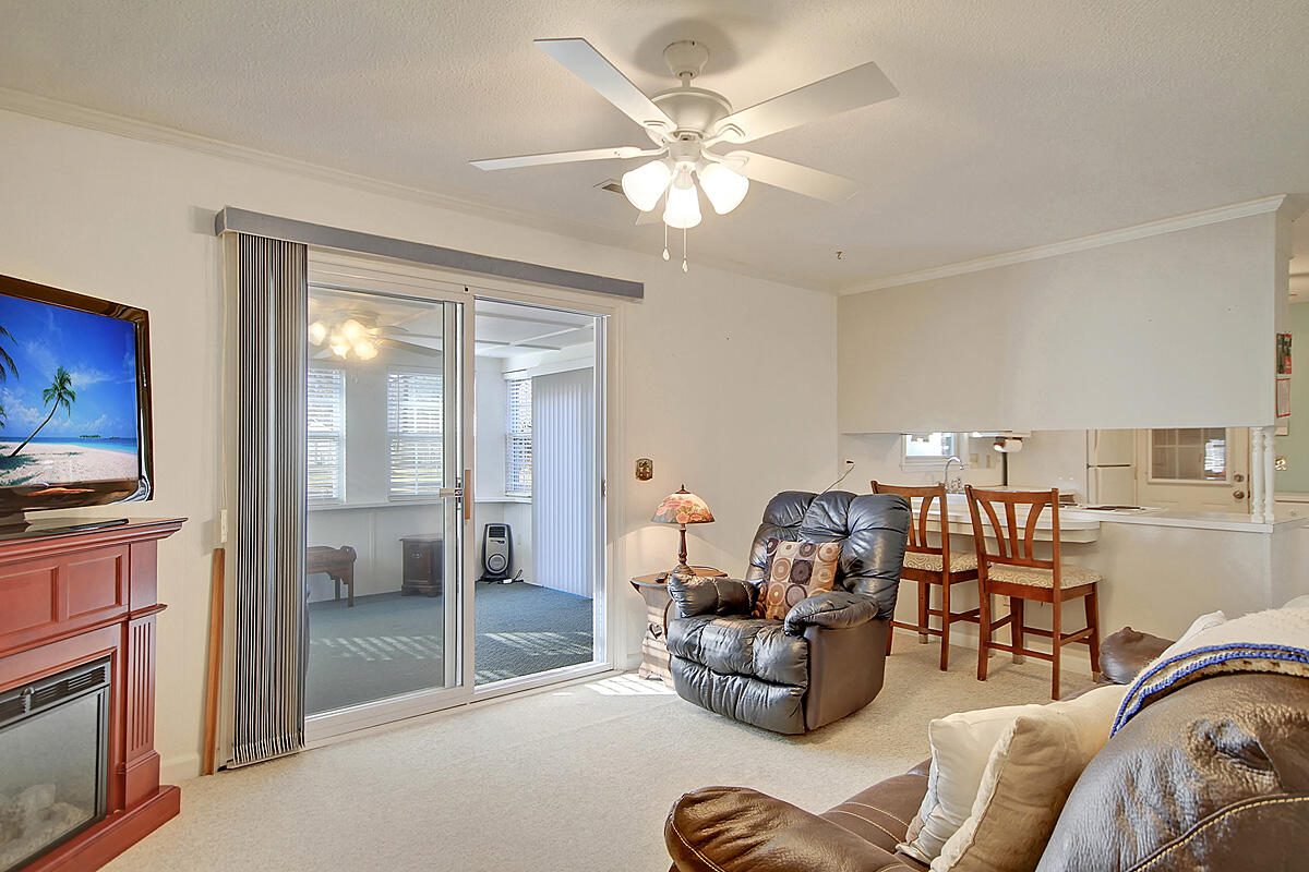 8217 Greenridge Road North Charleston, SC 29406 - Photo 14 of 31 CREM_8217 Greenridge_020