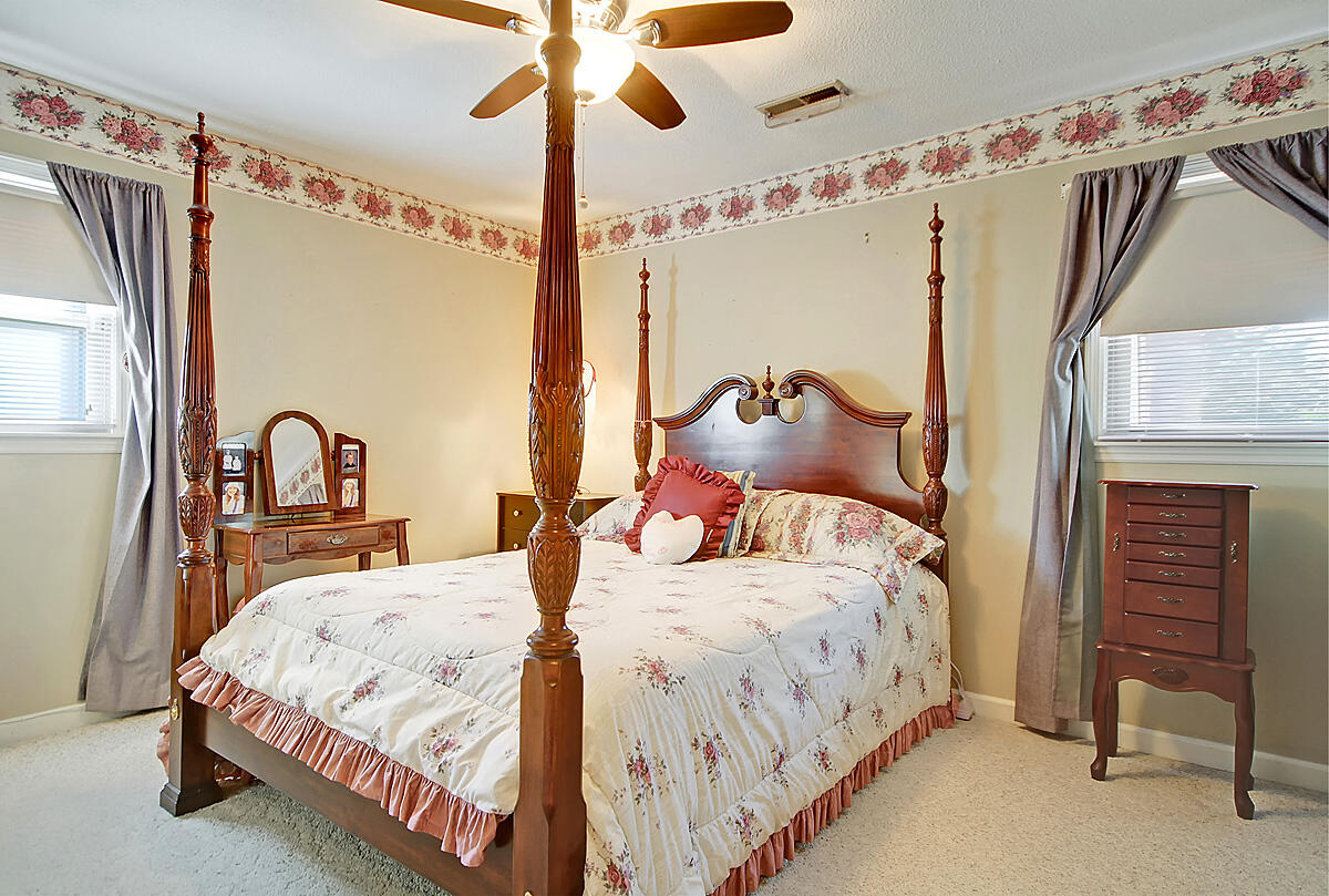 8217 Greenridge Road North Charleston, SC 29406 - Photo 17 of 31 CREM_8217 Greenridge_027