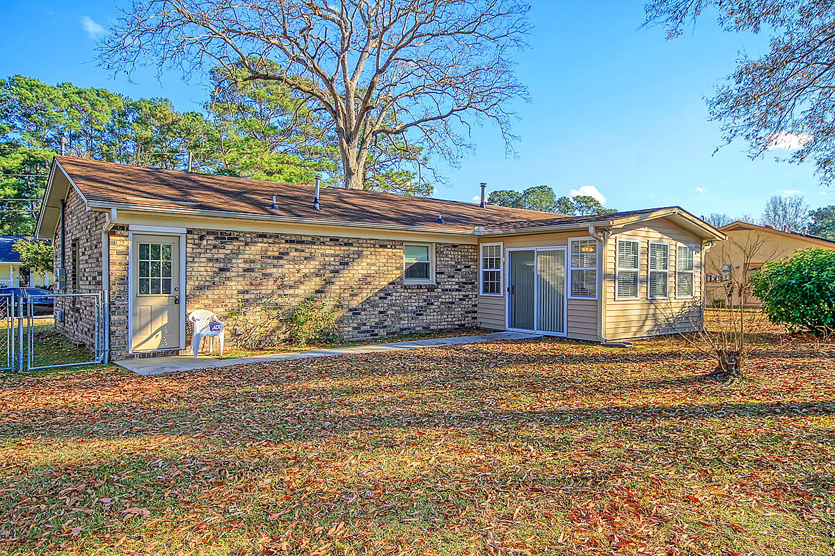 8217 Greenridge Road North Charleston, SC 29406 - Photo 26 of 31 CREM_8217 Greenridge_006
