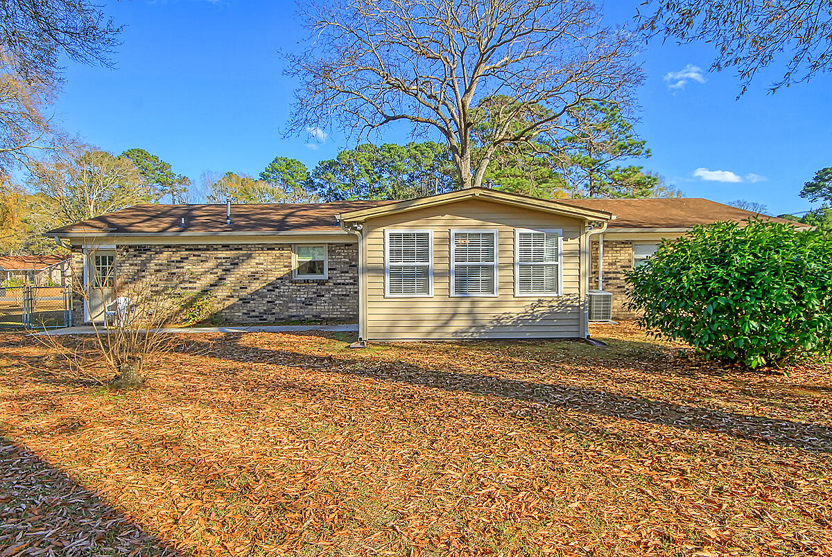 8217 Greenridge Road North Charleston, SC 29406 - Photo 27 of 31 CREM_8217 Greenridge_007