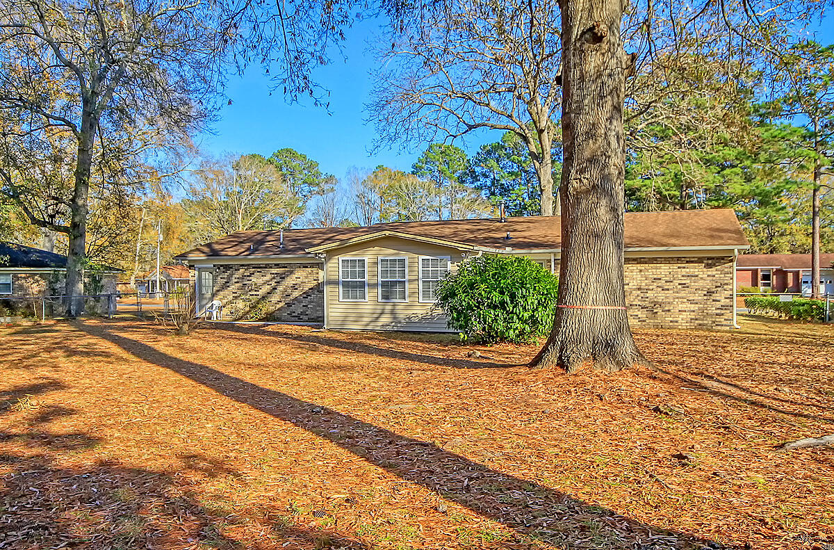 8217 Greenridge Road North Charleston, SC 29406 - Photo 28 of 31 CREM_8217 Greenridge_008