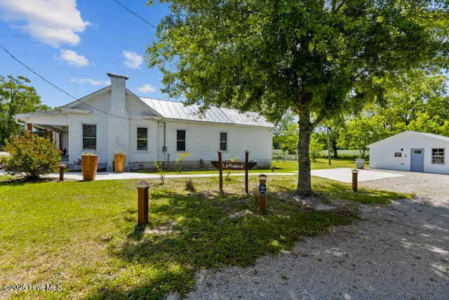 $2,100 | 801 Highway 33, Chocowinity, NC 27817