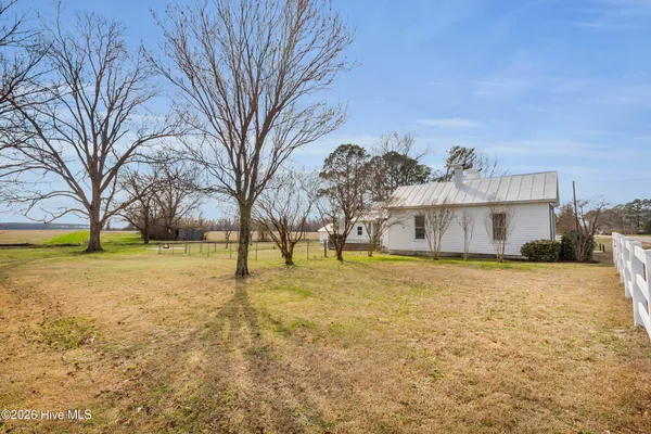 $2,100 | 801 Highway 33, Chocowinity, NC 27817