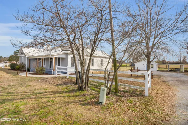 $2,100 | 801 Highway 33, Chocowinity, NC 27817