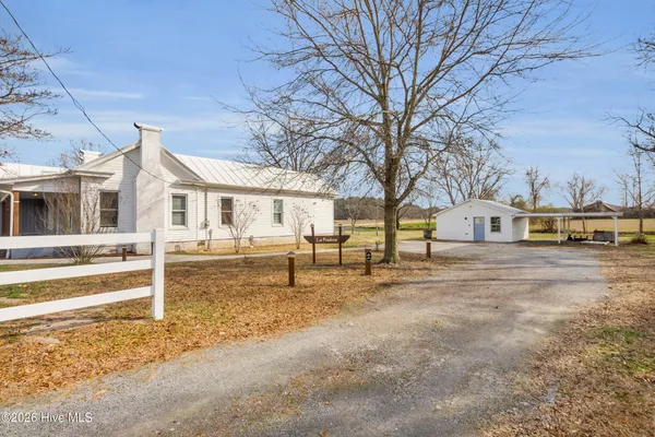 $2,100 | 801 Highway 33, Chocowinity, NC 27817