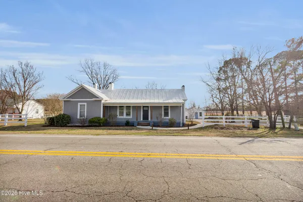 $2,100 | 801 Highway 33, Chocowinity, NC 27817