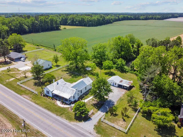 $2,100 | 801 Highway 33, Chocowinity, NC 27817