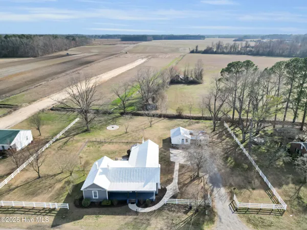 $2,100 | 801 Highway 33, Chocowinity, NC 27817