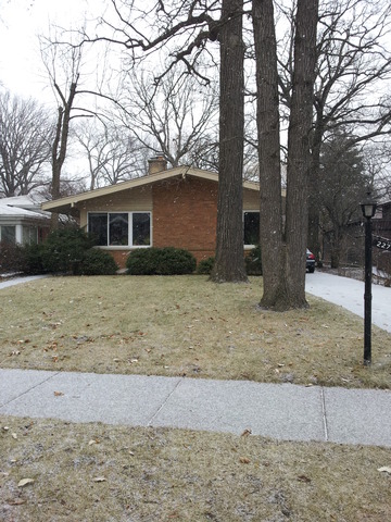 227 Sumac Road Highland Park, IL 60035 - Photo 1 of 3