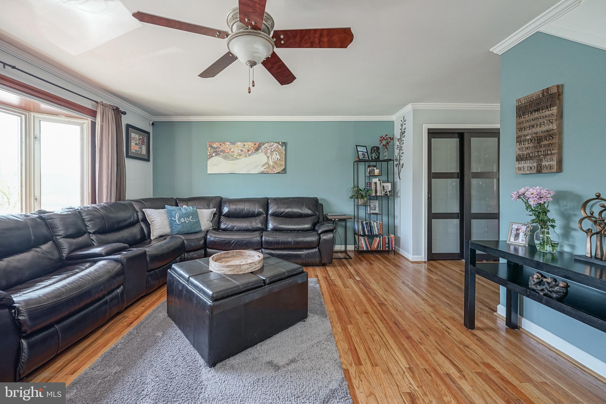3512 Teton Road Philadelphia, PA 19154 - Photo 3 of 27