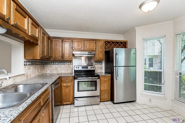 $1,475 | 9821 Siegen Lane, Unit 9821, Baton Rouge, LA 70810