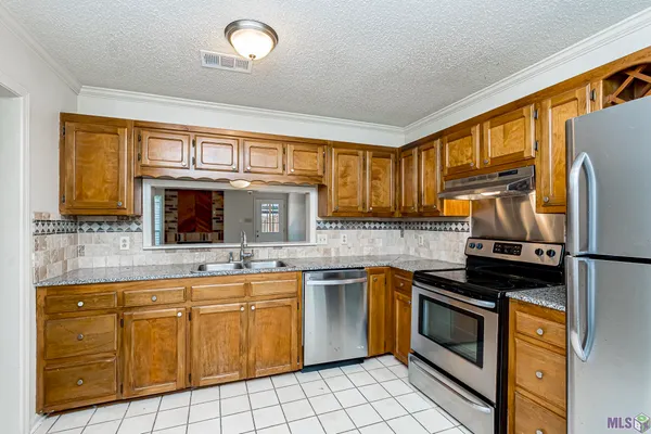 $1,475 | 9821 Siegen Lane, Unit 9821, Baton Rouge, LA 70810