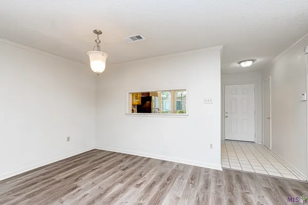 $1,475 | 9821 Siegen Lane, Unit 9821, Baton Rouge, LA 70810
