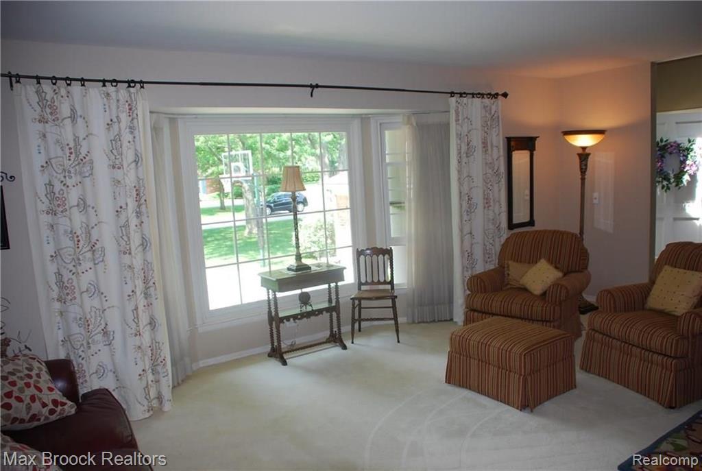 31610 Waltham Road Beverly Hills, MI 48025 - Photo 3 of 13
