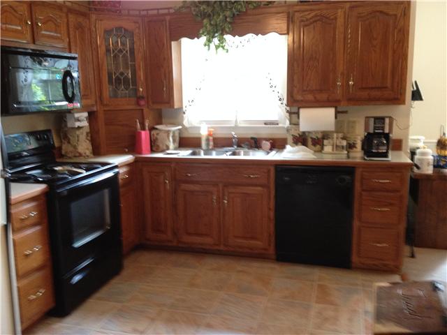 516 Locust Grove Road Watertown, TN 37184 - Photo 10 of 20 View of kitchen