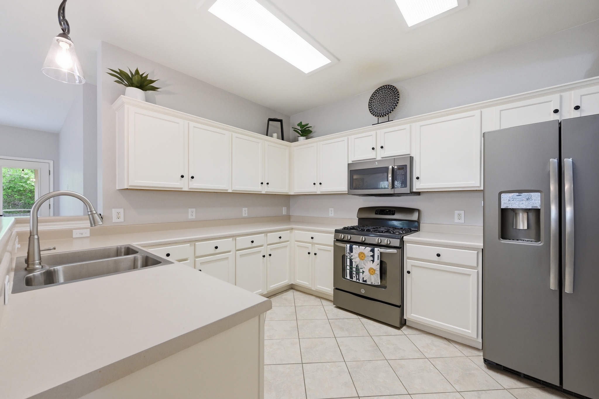 4542 Corran Ferry Loop Austin, TX 78749 - Photo 11 of 35