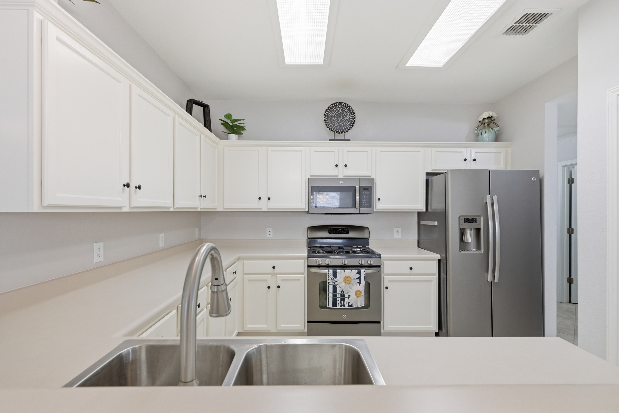 4542 Corran Ferry Loop Austin, TX 78749 - Photo 13 of 35